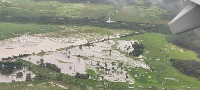 Bahia registra 5 mil desalojados por causa das chuvas; governador e ministros sobrevoam cidades mais afetadas