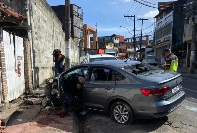 Homem é preso em flagrante suspeito de atropelar duas pessoas em Salvador; condutor dirigia sem CNH, diz polícia
