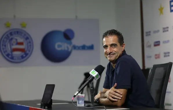 Paiva celebra triunfo do Bahia: “Nosso mérito foi ter estado melhor que o Palmeiras em muitos momentos”