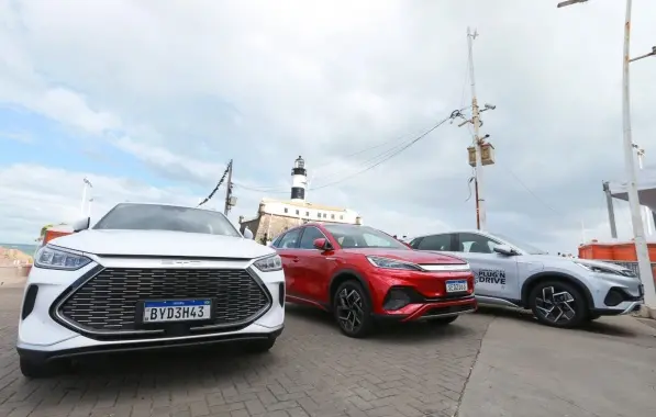 Deputados sugerem troca de veículos da AL-BA por carros da BYD; Adolfo diz que não vê “troca a curto prazo”