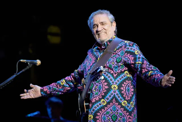 Zé Ramalho faz apresentação no Armazém Convention, em Lauro de Freitas; ingressos estão à venda