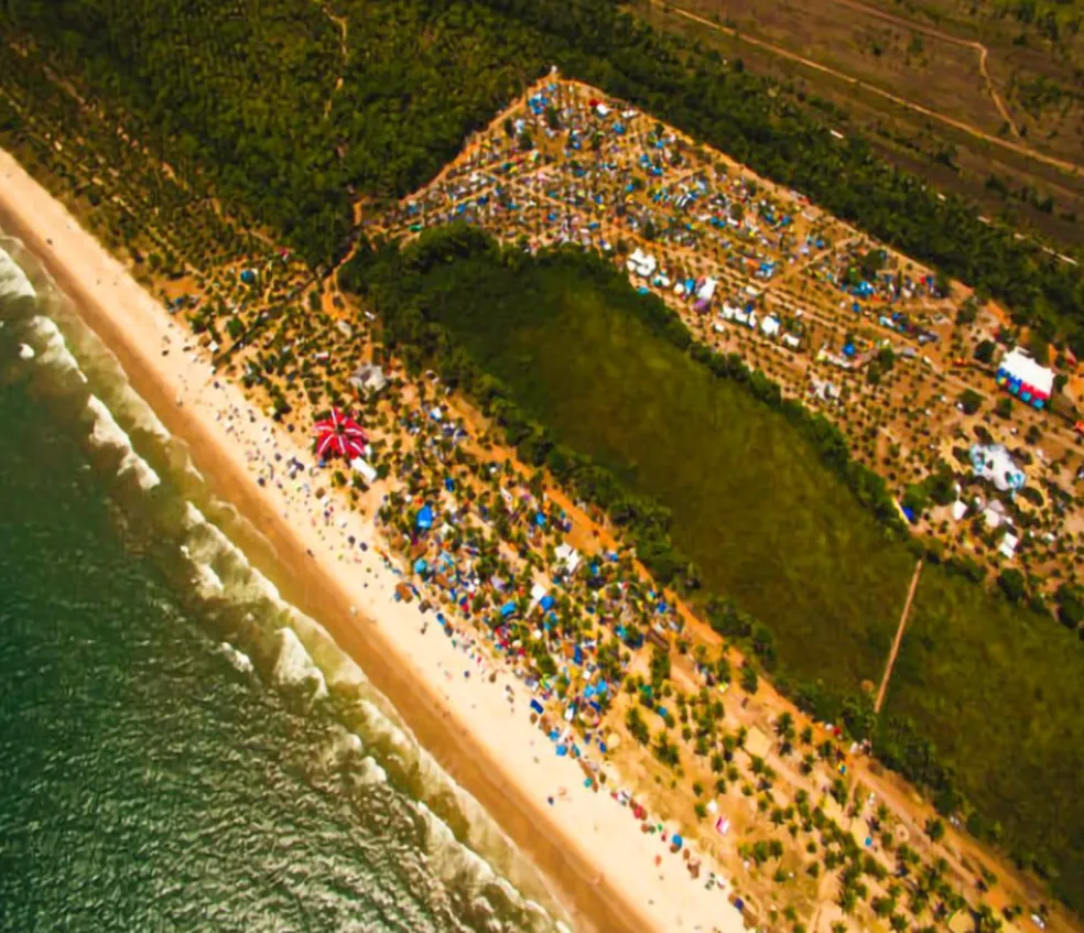 Conheça a praia de Pratigi, na Bahia, onde acontece o Universo Paralello no Brasil; rave atacada em Israel teve mais de 200 mortos