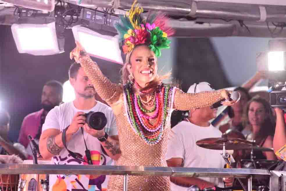 Ivete e Ludmilla usam redes sociais para celebrar o título de música do carnaval no prêmio Bahia Folia: ‘Gratidão máxima’