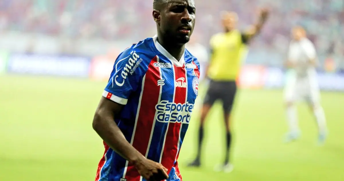 Lateral do Bahia, Ryan passa por cirurgia após lesão no ligamento do tornozelo