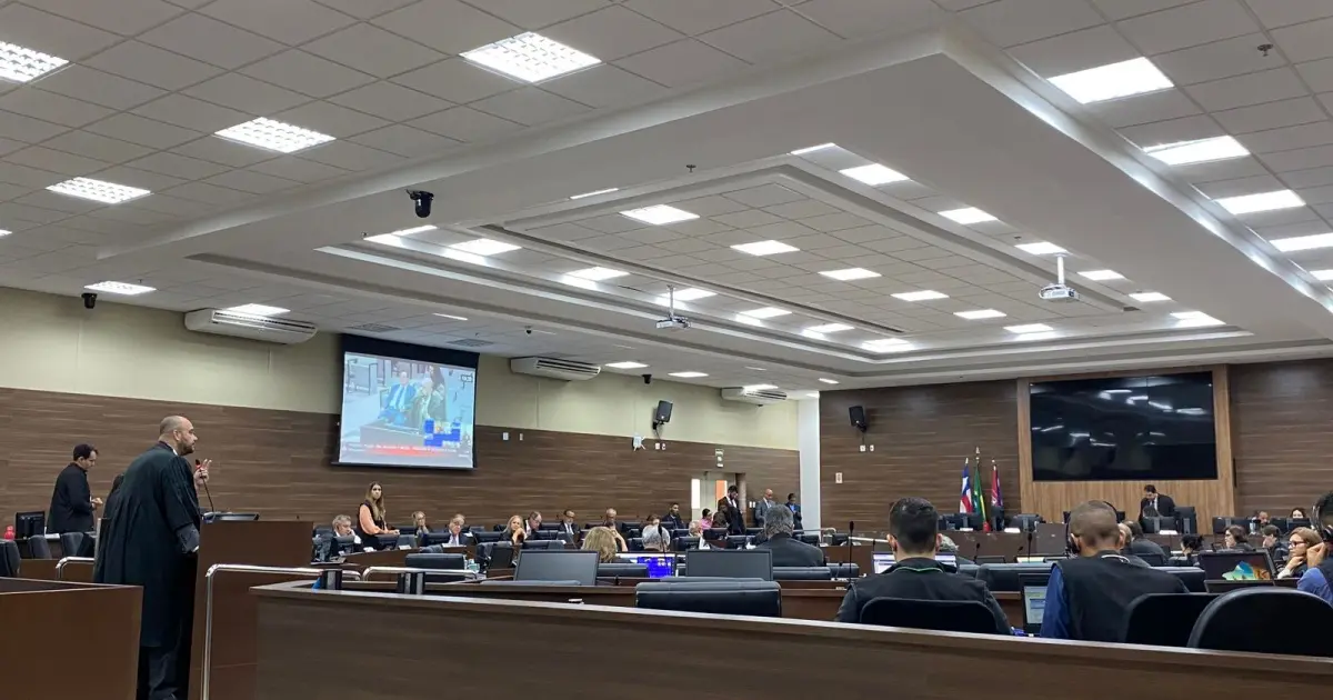 Sigilo de PAD e dosimetria de pena geram divergência em julgamento de juiz que ofereceu viagem a NY para parte; entenda