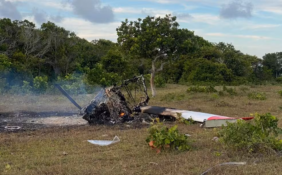 Queda de avião na Bahia: o que se sabe sobre o acidente que matou empresário e feriu bioquímico