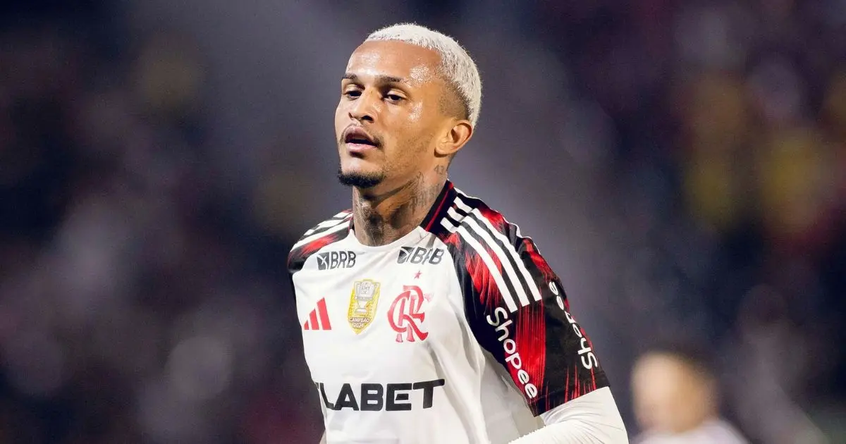 Roma acerta contratação do lateral Wesley França, jóia do Flamengo