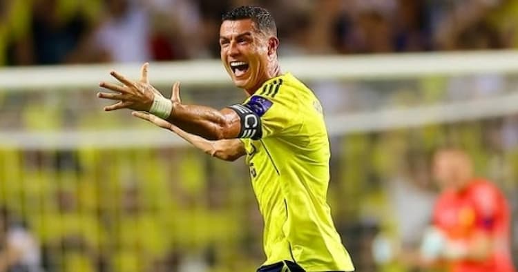 Cristiano Ronaldo alcança marca histórica, mas Al-Nassr perde a Supercopa da Arábia