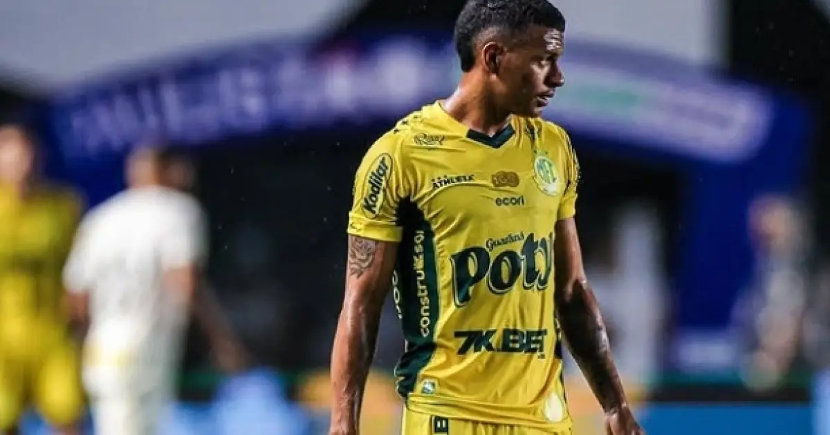 Ex-Vitória faz golaço pelo Mirassol contra o Cruzeiro