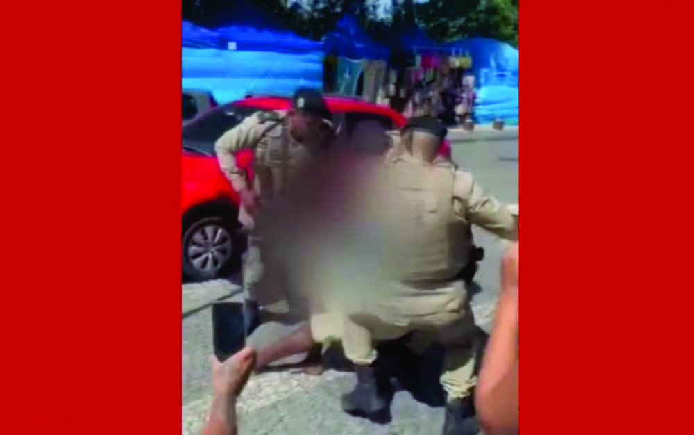 Flanelinha é preso por desacato suspeito de chamar policial militar de ‘babaca’ e ‘maluco’ próximo da Igreja do Bonfim