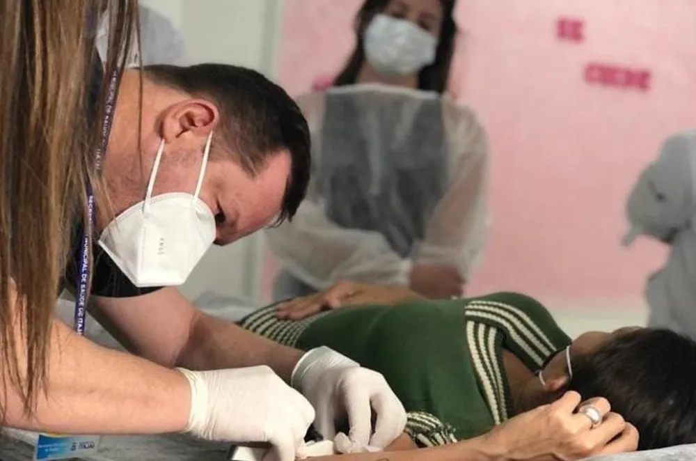 Implante contraceptivo para mulheres é oferecido de forma gratuita em Salvador; veja como ter acesso