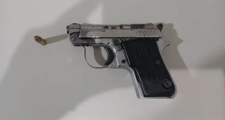Denúncia de pertubação de sossego faz PM apreender arma de fogo em festa tipo paredão em Camaçari