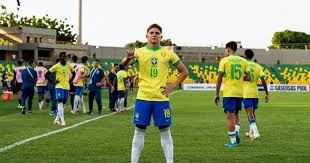 “Haaland do Sertão”: joia do Bahia, Dell fala sobre idolatria ao norueguês e sonho de brilhar na Copa do Mundo Sub-17