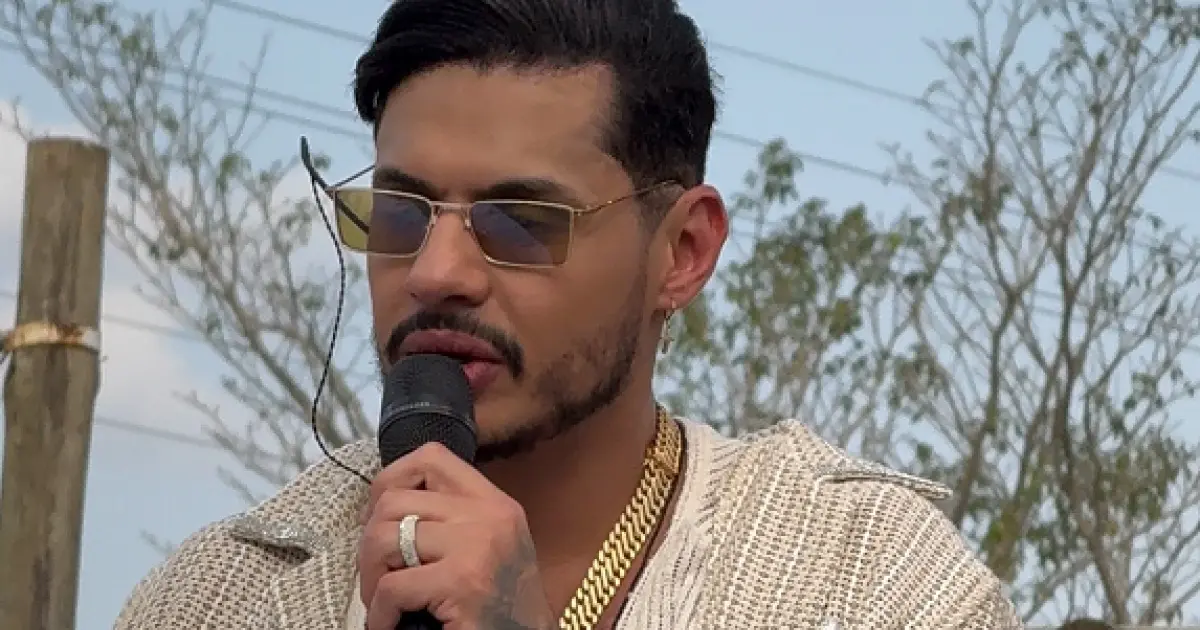 Rapper Hungria dá entrada em hospital sob suspeita de ter ingerido bebida adulterada com metanol