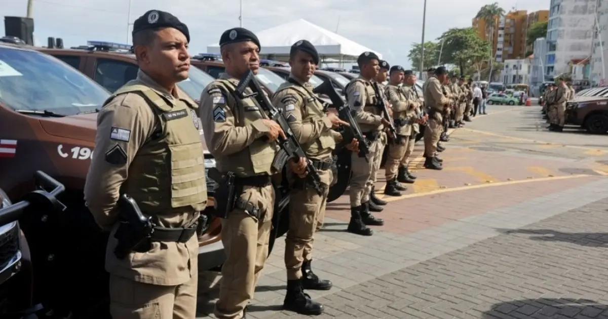 Jerônimo encaminha criação do Código de Ética da PM e dos Bombeiros e atualiza transgressões disciplinares; veja detalhes