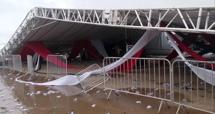 Homem morre e 40 ficam feridos após ventania derrubar estrutura em festa universitária no interior de SP