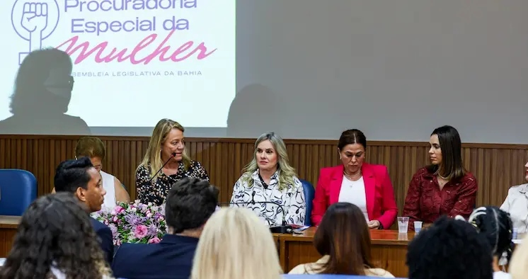 Ivana Bastos propõe reestruturação na AL-BA e formalização da Procuradoria da Mulher; entenda