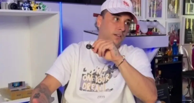 Rafinha RSQ faz alerta sobre velocidade das redes sociais e deixa dica para nova geração: “Pensar em constância”