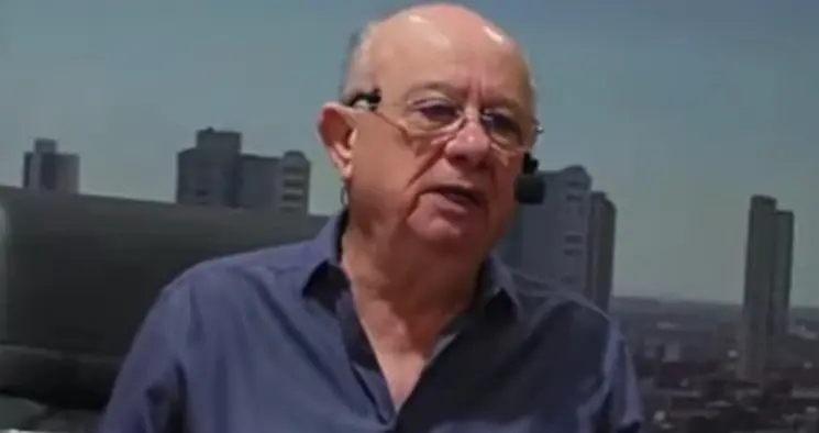 Prefeito de Feira reclama de valor cobrado por Bell Marques para micareta: “Não tem que faça eu pagar um cachê desse”