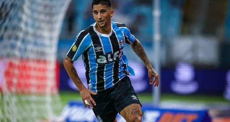 Bahia encaminha contratação do atacante uruguaio Kike Oliveira, do Grêmio; veja detalhes