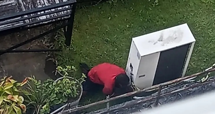VÍDEO: Homem é detido pela Guarda Municipal após tentar invadir e roubar sede de secretaria de Salvador