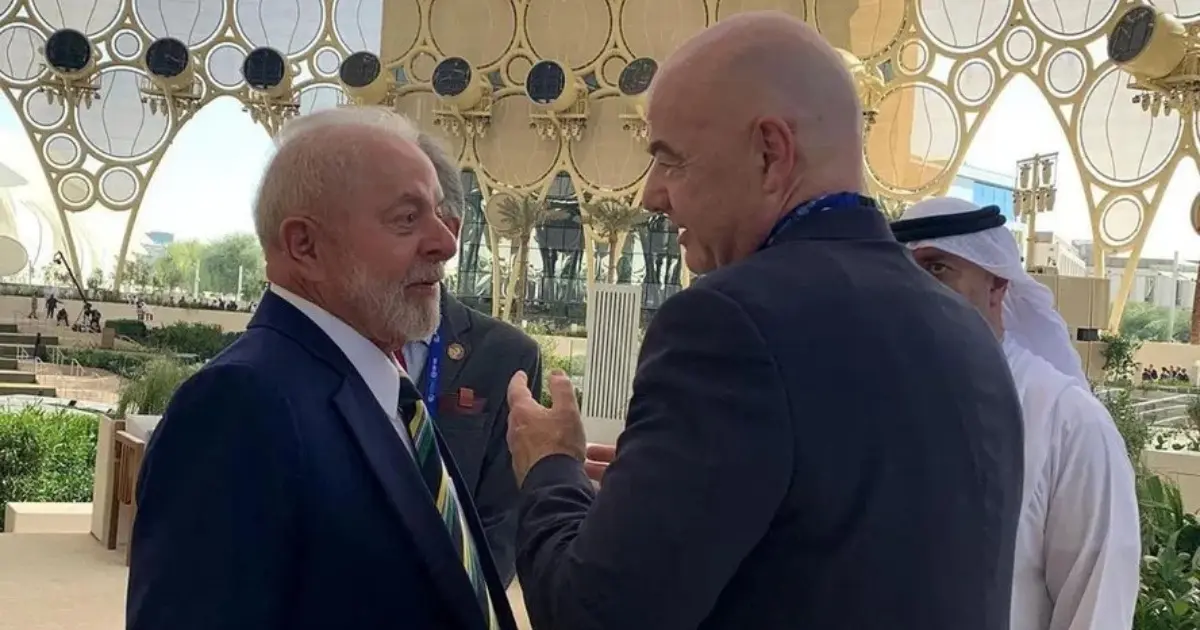 Lula e Infantino se reúnem em Brasília para tratar do Mundial Feminino de 2027 e da Copa do Mundo de Clubes