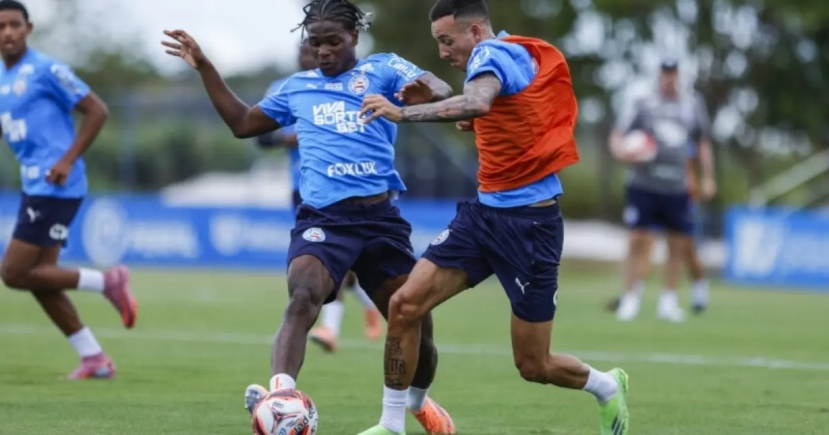 Carga dobrada e tática: Bahia divide elenco e intensifica preparação para estreia no Baianão