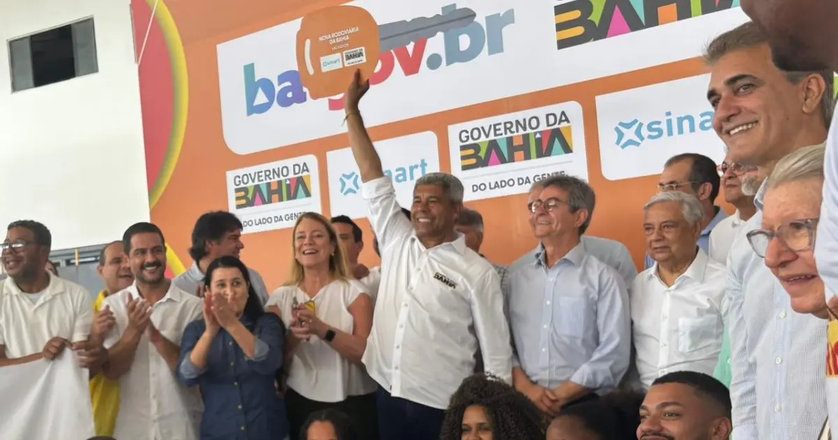 Jerônimo cobra liberação de alvarás pela prefeitura para inauguração da nova rodoviária de Salvador