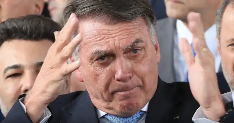 Bolsonaro solicita ao STF autorização para ter Smart TV com internet durante cumprimento de pena
