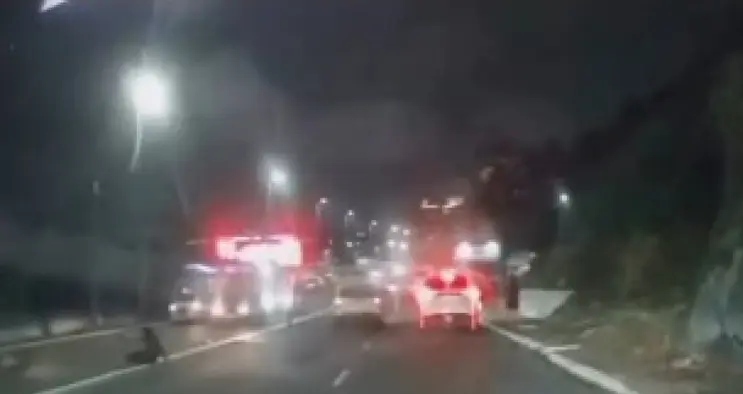 VÍDEO: Imagens registram troca de tiros que resultou em morte de capitão da PM na AV. Contorno, em Salvador