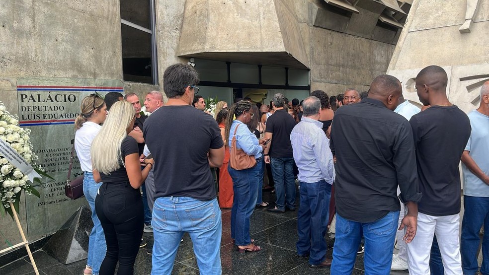 Deputado Alan Sanches é homenageado em missa na Assembleia Legislativa da Bahia com presença de autoridades