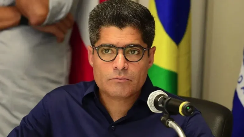ACM Neto deve contratar João Santana para campanha ao governo da Bahia, diz colunista