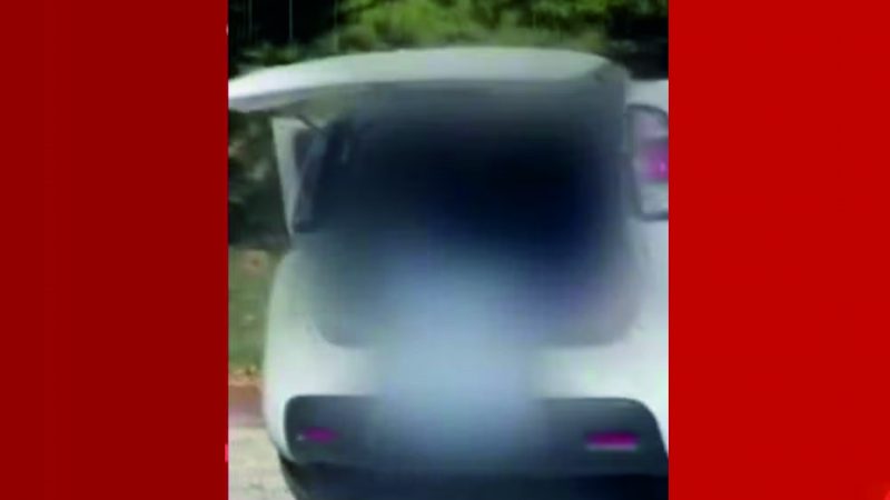 Dois vendedores de cestas básicas são encontrados mortos dentro de porta-malas de carro em Salvador