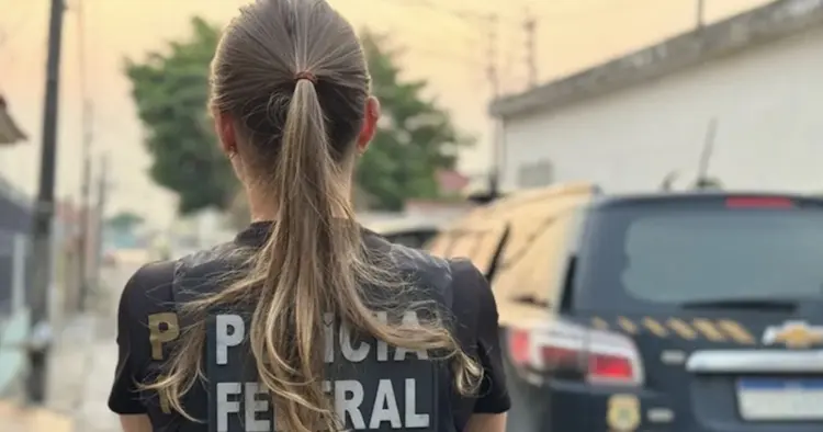 PF faz buscas contra vazamento de dados de autoridades da Receita Federal na Bahiai