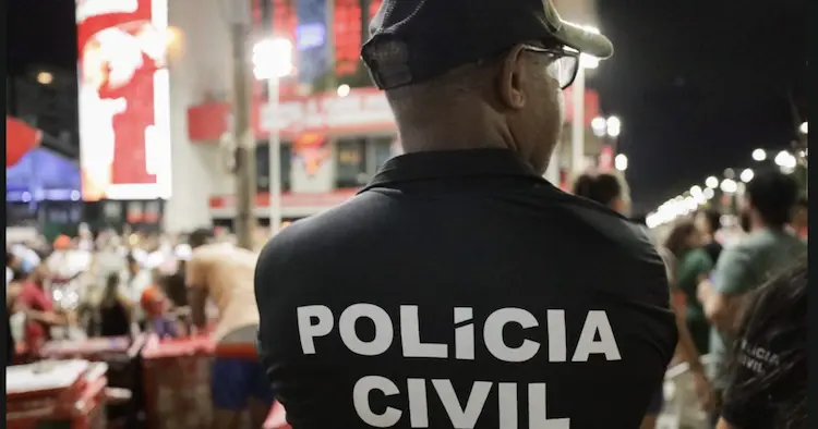 Polícia Civil prende quatro suspeitos de furtos de celulares no circuito Barra-Ondina durante o Carnaval