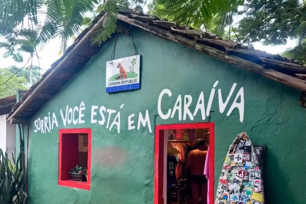 ‘Campo de guerra’ em Caraíva: o instagramável vilarejo da Bahia que sofre com avanço de facções