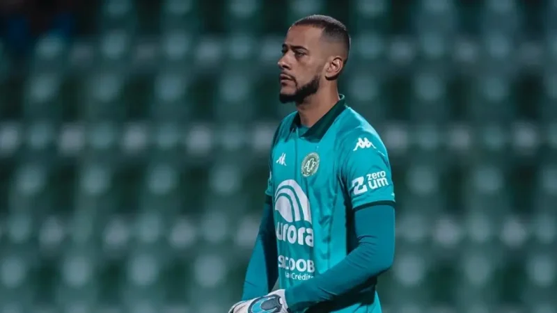 Bahia paga multa e encaminha contratação de goleiro experiente para substituir Ronaldo