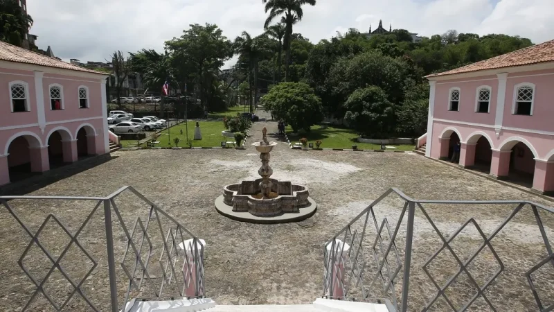Arquivo Público da Bahia firma contrato para restauração de fonte histórica; saiba detalhes