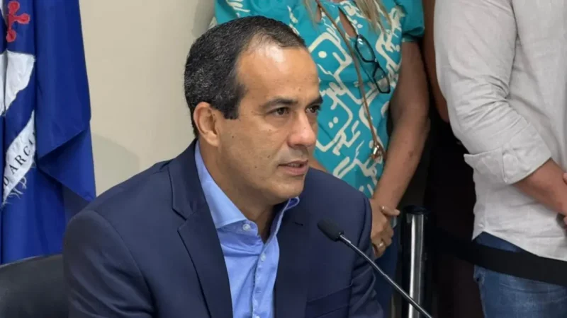 Bruno Reis confirma saídas de Cacá Leão, Igor Dominguez e Luiz Carlos da prefeitura