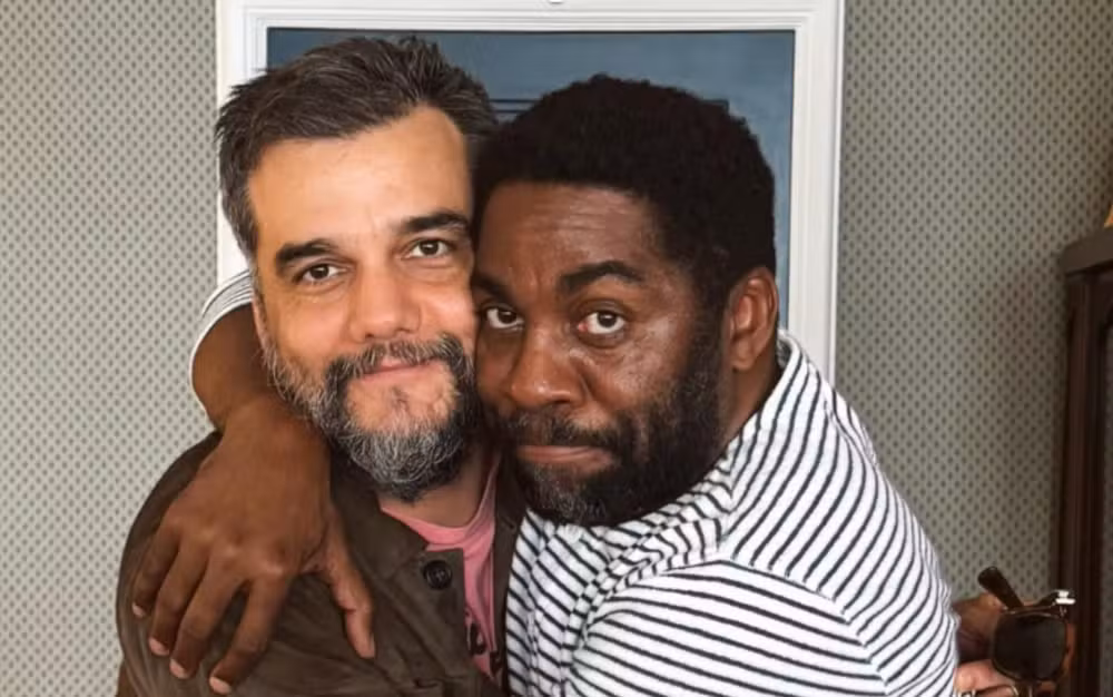 Da amizade em Salvador ao tapete vermelho: Wagner Moura diz que vai à cerimônia do Oscar com Lázaro Ramos