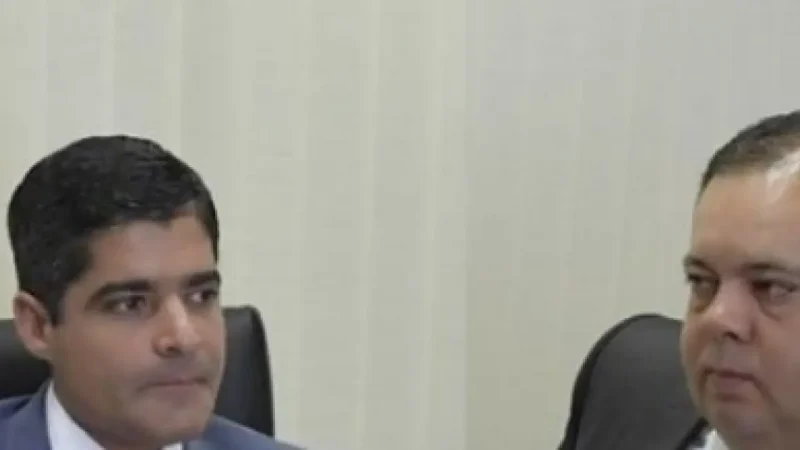 “Colocou o peso de sua caneta para eleger Odair Cunha”, diz ACM Neto sobre influência de Hugo Motta nas eleições do TCU