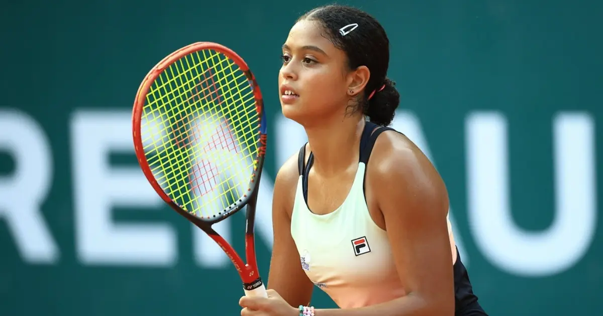 Promessa do tênis brasileiro, Naná recebe convite para disputar qualifying do WTA 1000 de Madri