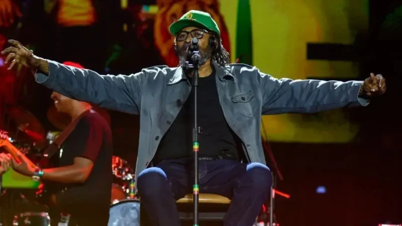 VÍDEO: Edson Gomes desabafa e comenta episódio com Daniela Mercury: “Meu senhor me ensina a não devolver a ofensa”