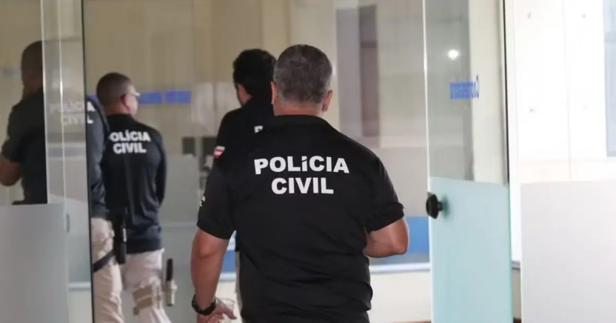 Homem é preso após descumprir medida protetiva e agredir ex-companheira a caminho de festa no interior baiano