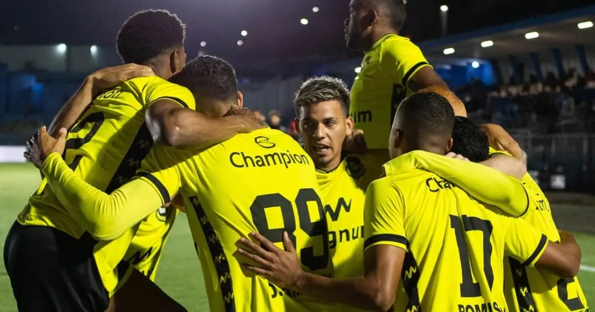 Emprestado pelo Vitória, Dudu Miraíma brilha com dois golaços e decide jogo do São Bernardo contra o Londrina