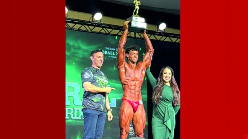Filho de Xanddy e Carla Perez conquista sete medalhas de ouro em campeonato de fisiculturismo nos EUA