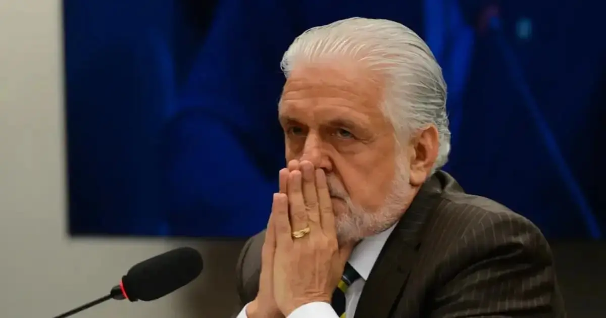 Site que atribuía mensagens de Jaques Wagner a Vorcaro é retirado do ar após ação judicial do senador