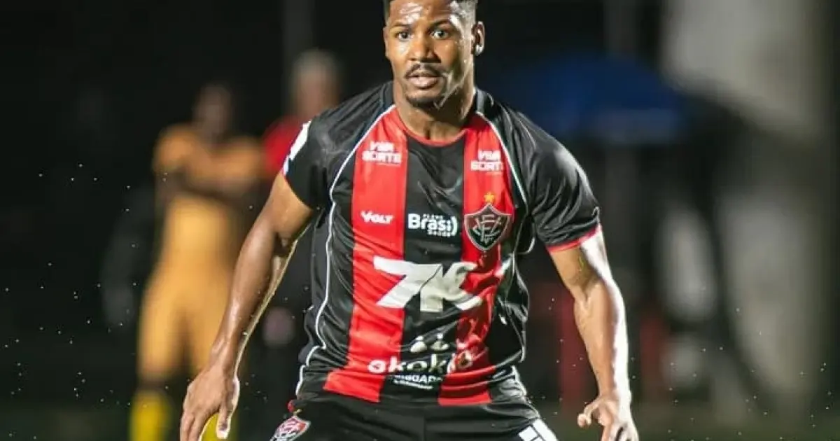 Fabiano Souza se lesiona em treino e pode desfalcar Vitória pelo restante da temporada